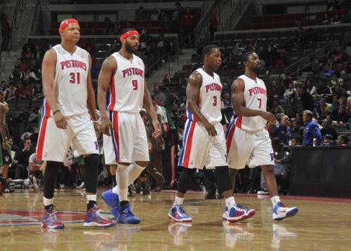 足球世界杯新增三座临时球场，应对球迷增长（为应对球迷增多，世界杯将增设三座临时球场）