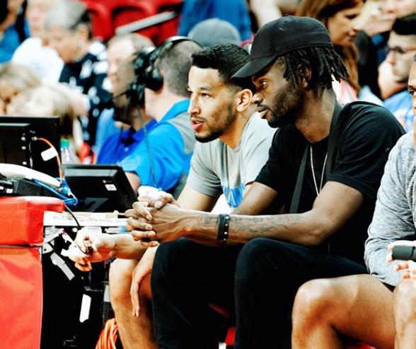 记者：阿隆索国家德比惹恼维尼修斯后，曾让米利唐去找他谈谈（记者：国家德比中阿隆索激怒维尼修斯，随后让米利唐出面沟通）