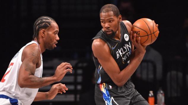 哈兰德的牺牲：曼城3-2绝杀利兹联，他全场仅1射门的背后意义（哈兰德仅1次射门仍成全曼城3-2绝杀利兹：低数据背后的牺牲与价值）